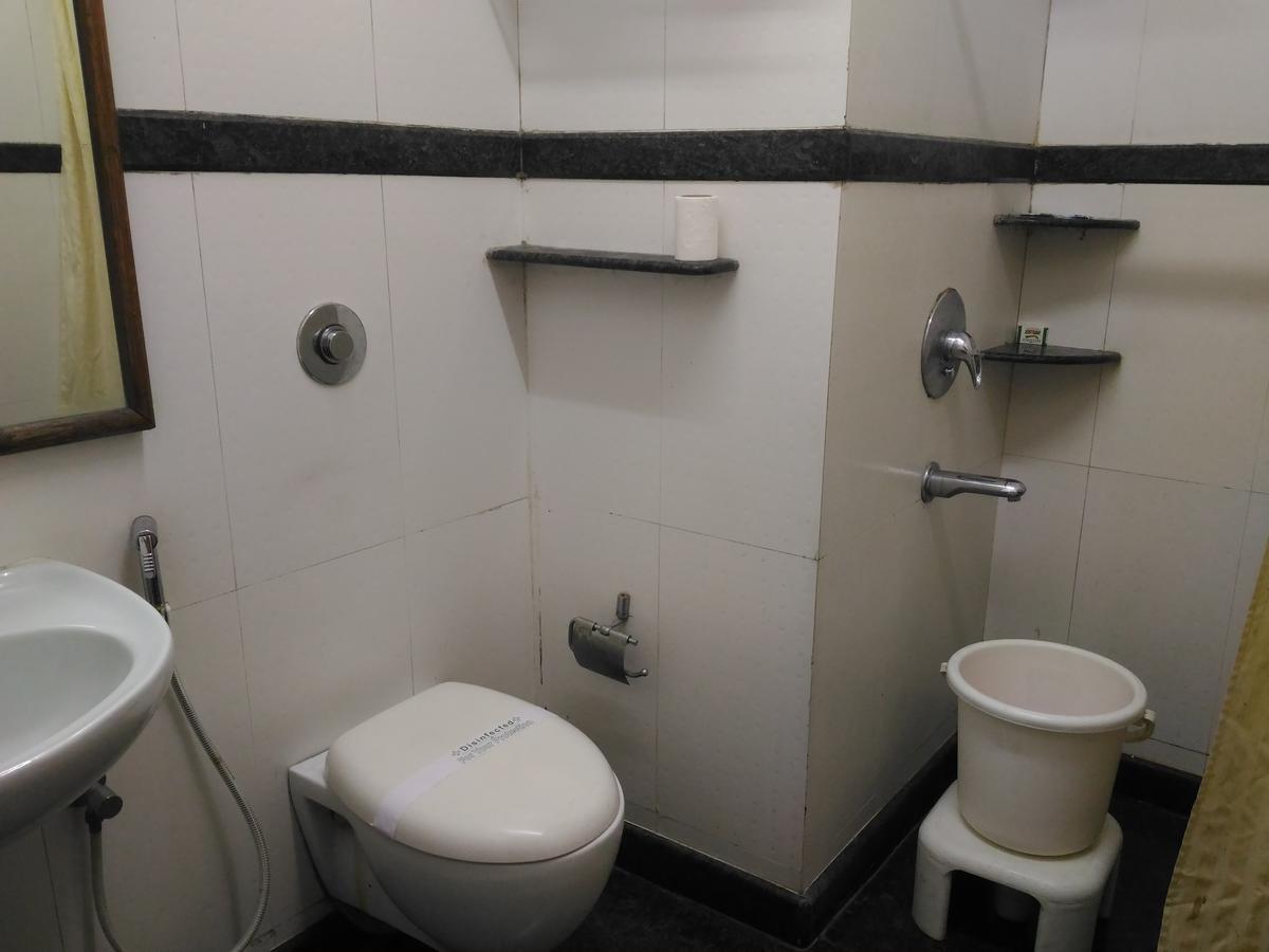 Woody'S Hotel Bangalore Eksteriør billede